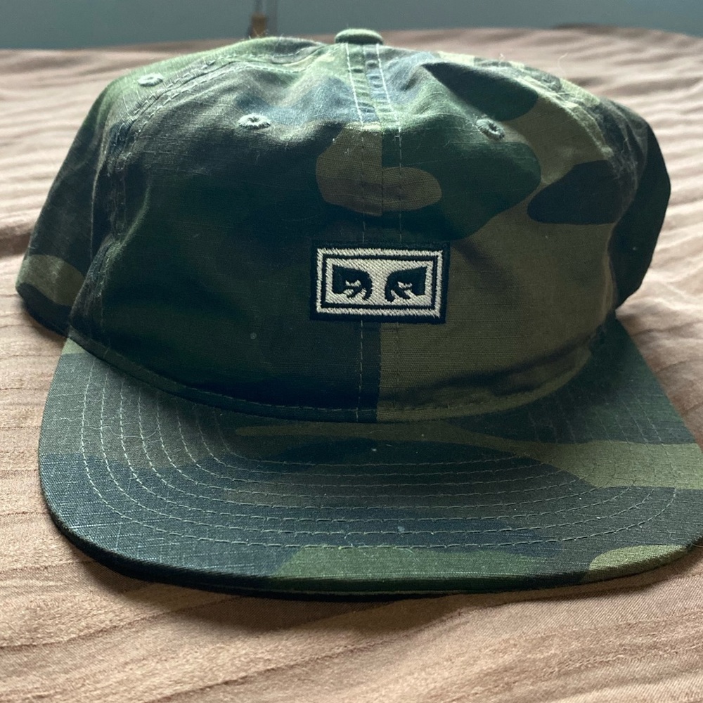 Obey 6 Panel Snapback Cap With Eye Print in Camo
